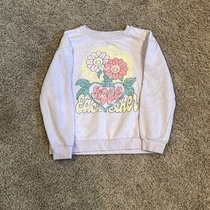 I’m selling this lilac purple crewneck from target